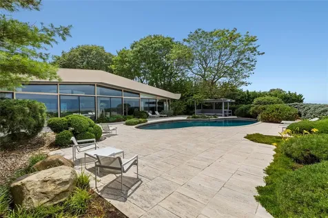 96 Old House Lane Sands Point NY 11050