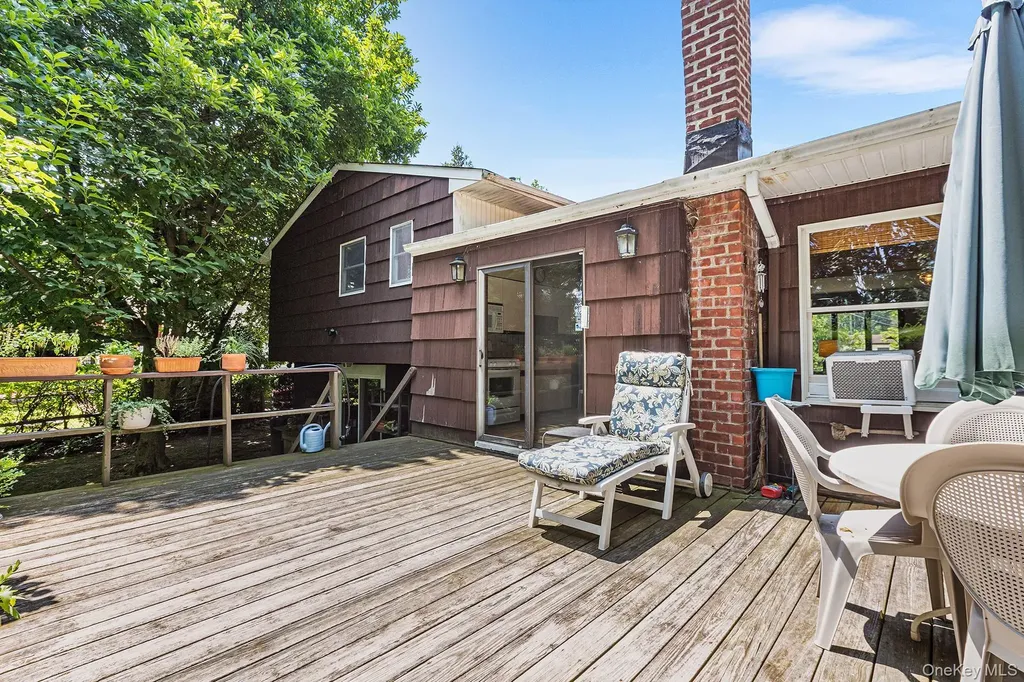 103 Parkview Road Elmsford NY 10523