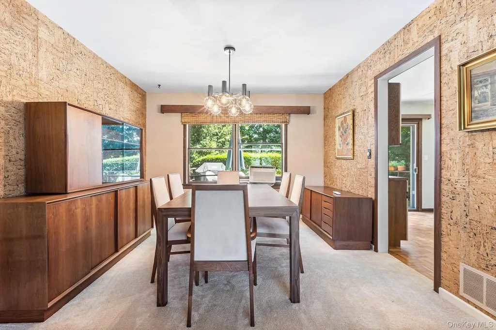103 Parkview Road Elmsford NY 10523