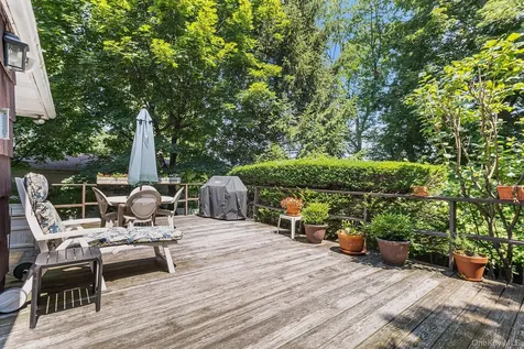 103 Parkview Road Elmsford NY 10523