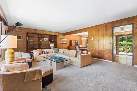 103 Parkview Road Elmsford NY 10523