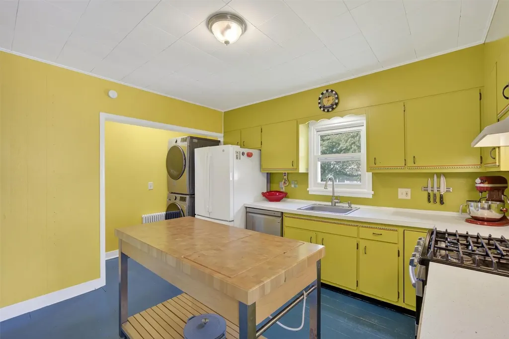 15 Maple Street Beacon NY 12508