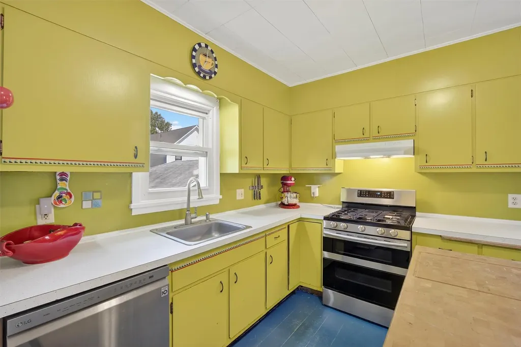 15 Maple Street Beacon NY 12508