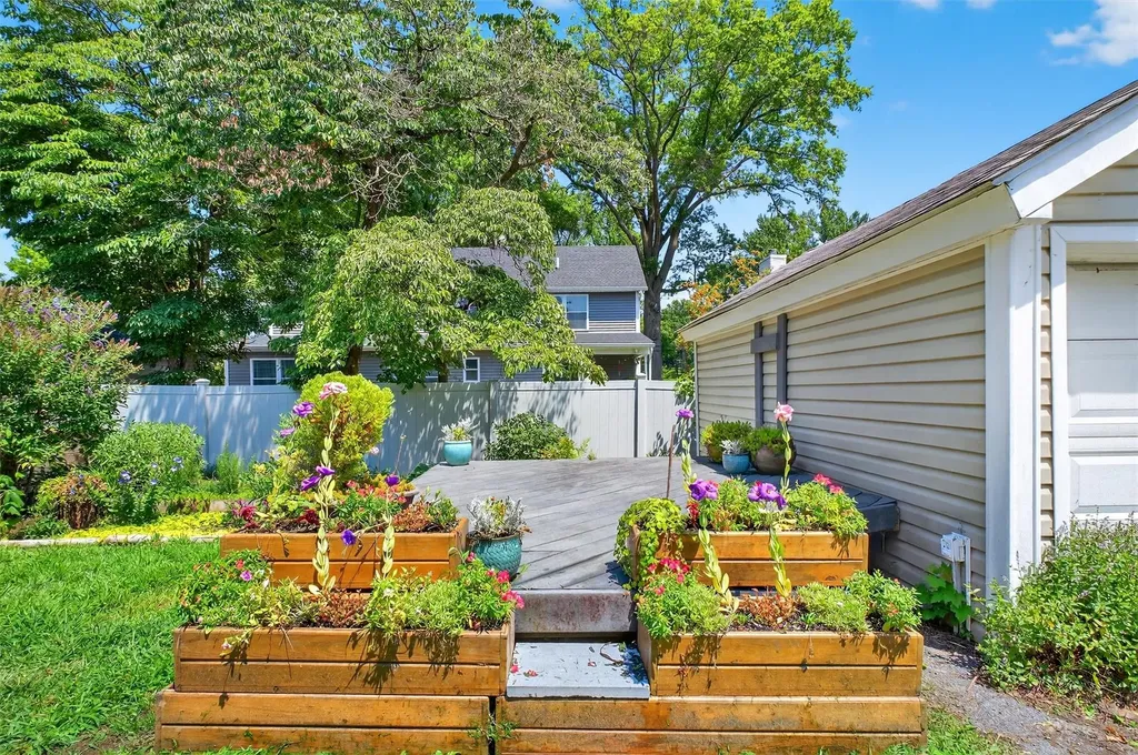 15 Maple Street Beacon NY 12508