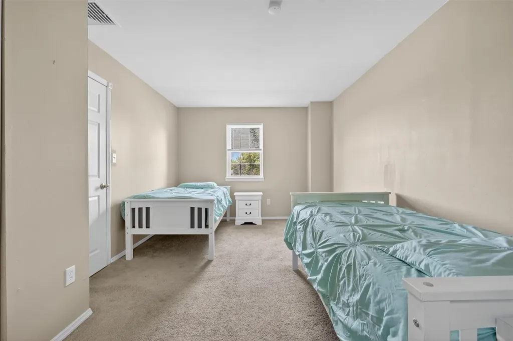 16 Hemlock Court Fishkill NY 12524