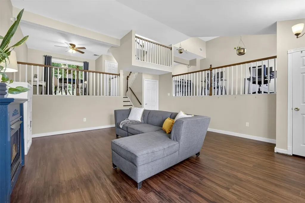 16 Hemlock Court Fishkill NY 12524