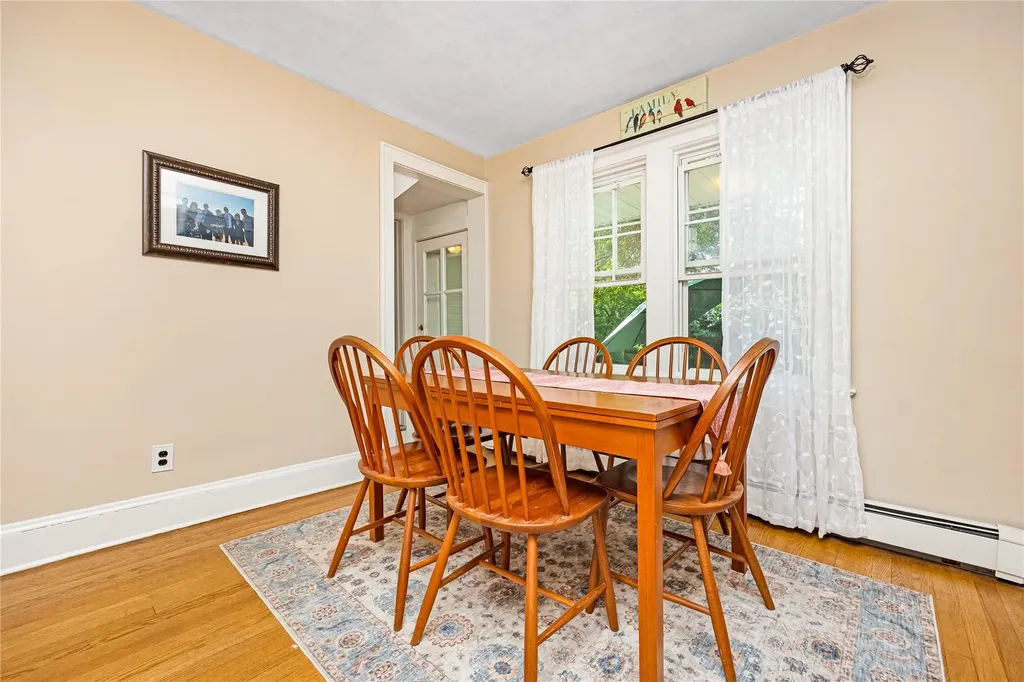 19 Rose Street Islip NY 11751