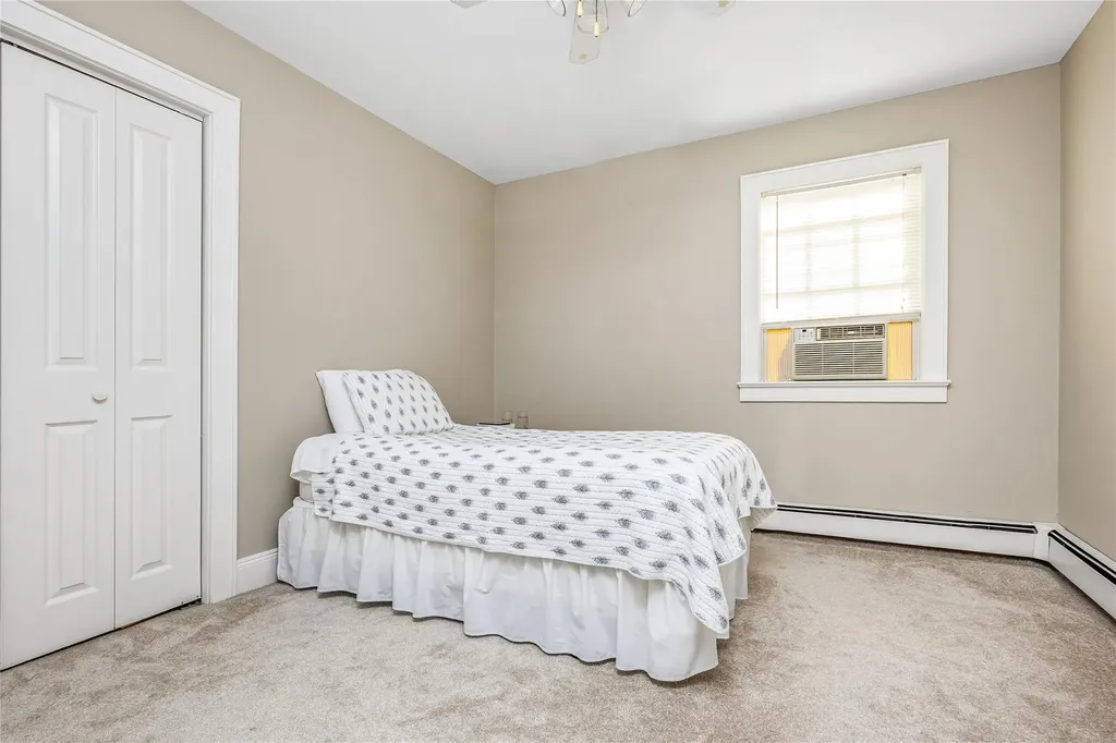 19 Rose Street Islip NY 11751
