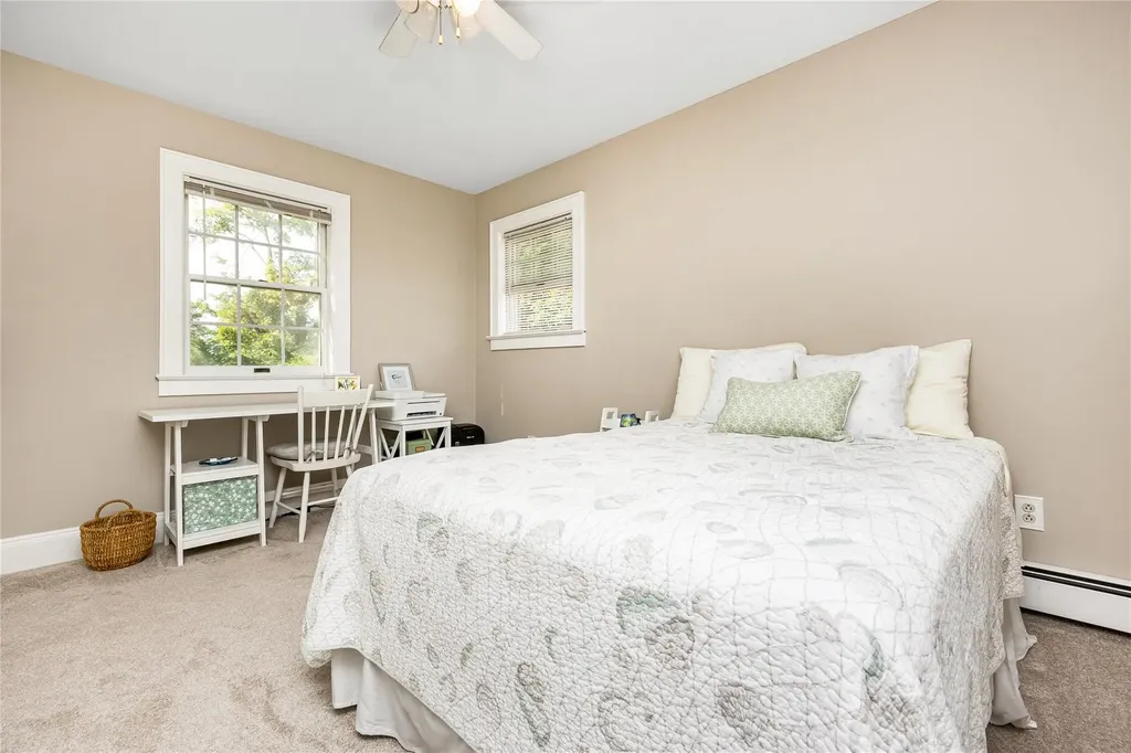 19 Rose Street Islip NY 11751