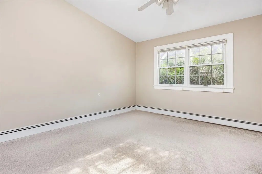 19 Rose Street Islip NY 11751