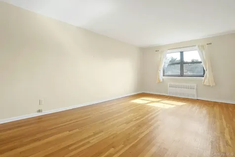 19 Old Mamaroneck Road White Plains NY 10605