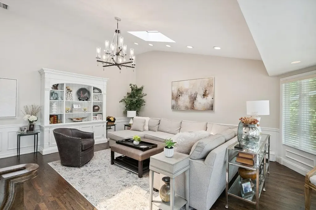 3411 Hewlett Avenue Merrick NY 11566