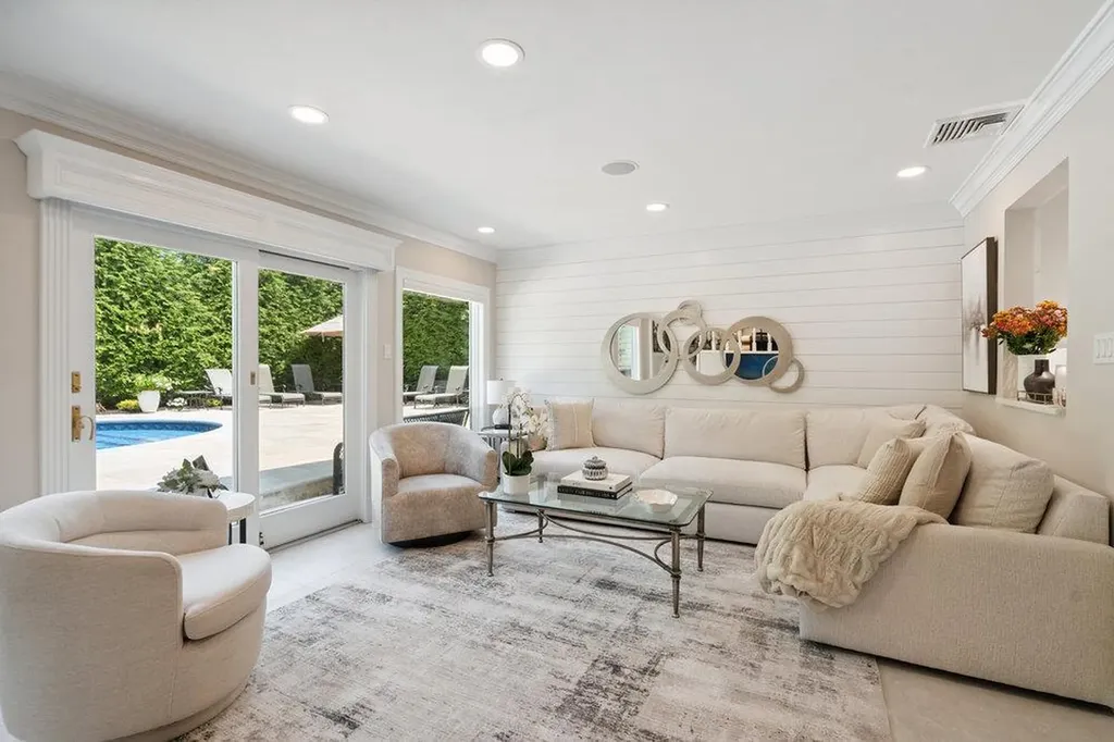 3411 Hewlett Avenue Merrick NY 11566