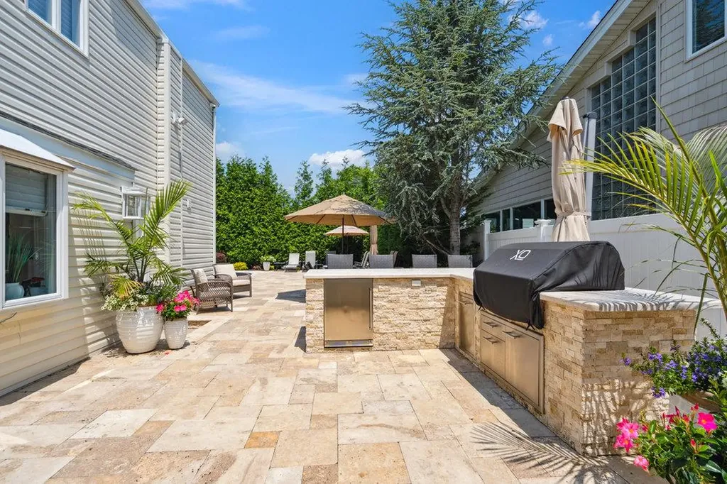 3411 Hewlett Avenue Merrick NY 11566