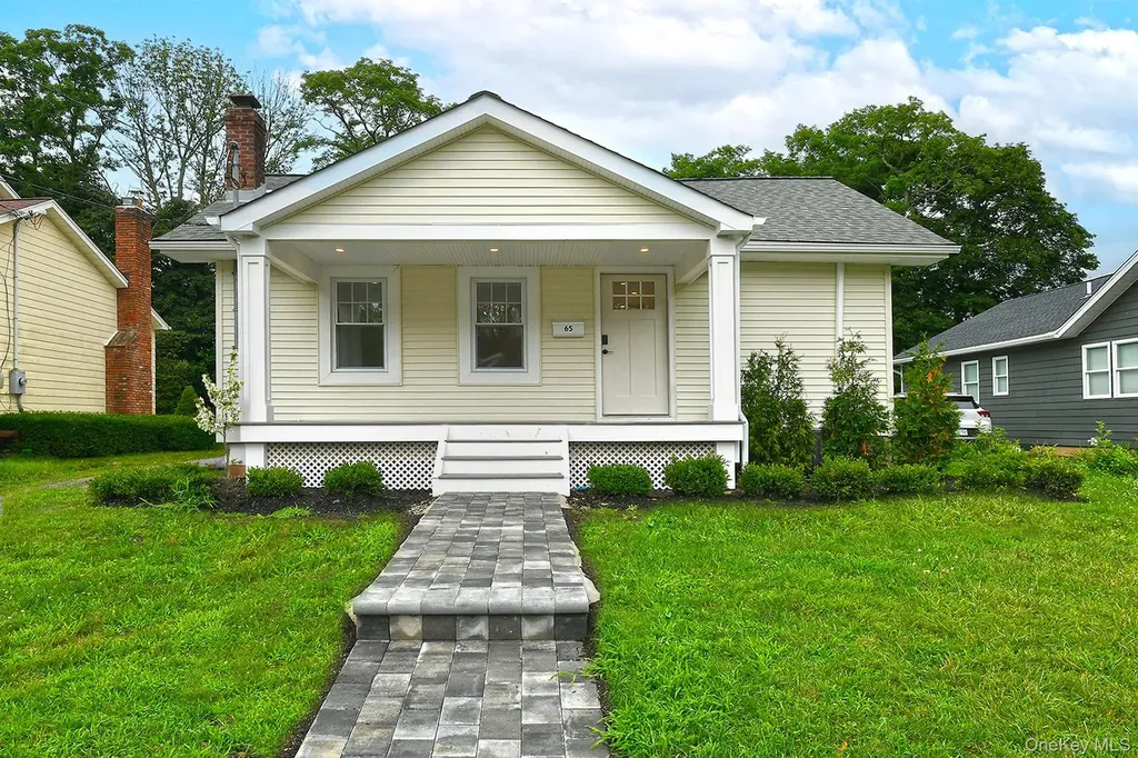 65 Willow Avenue Huntington NY 11743
