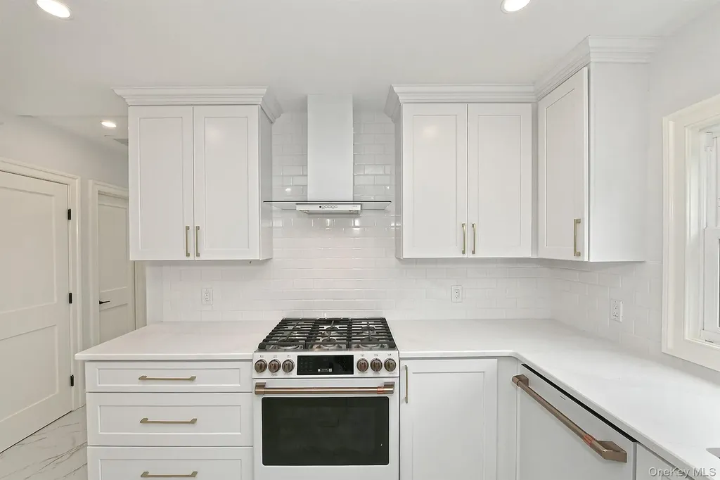 65 Willow Avenue Huntington NY 11743