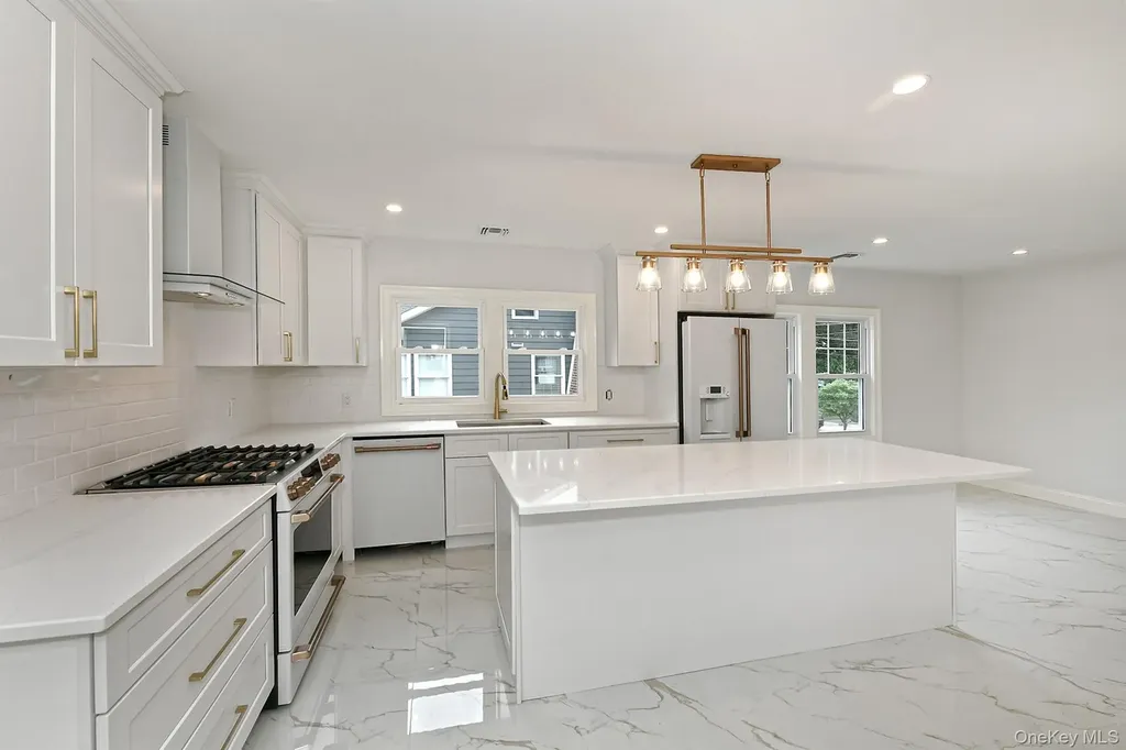 65 Willow Avenue Huntington NY 11743