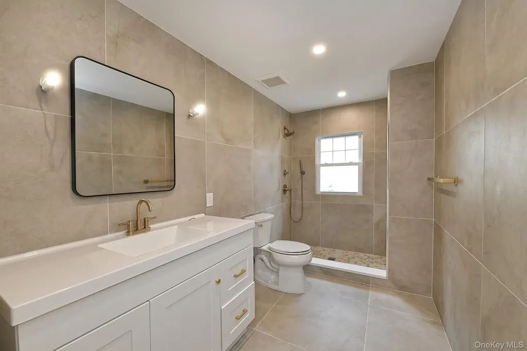 65 Willow Avenue Huntington NY 11743