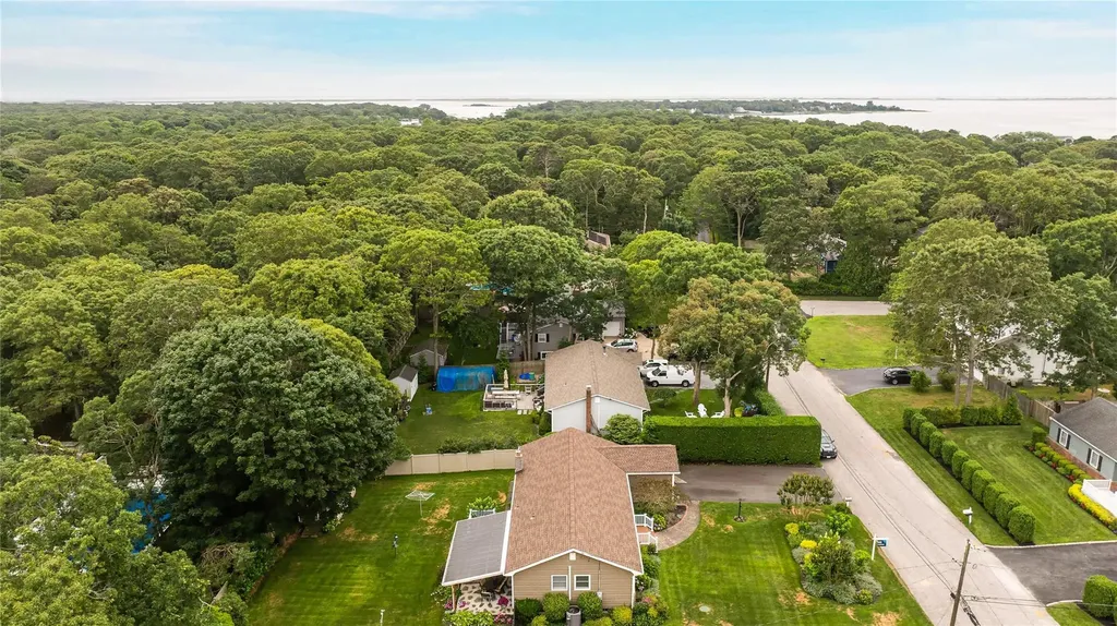 7 Russell Road Hampton Bays NY 11946