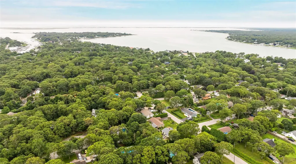 7 Russell Road Hampton Bays NY 11946
