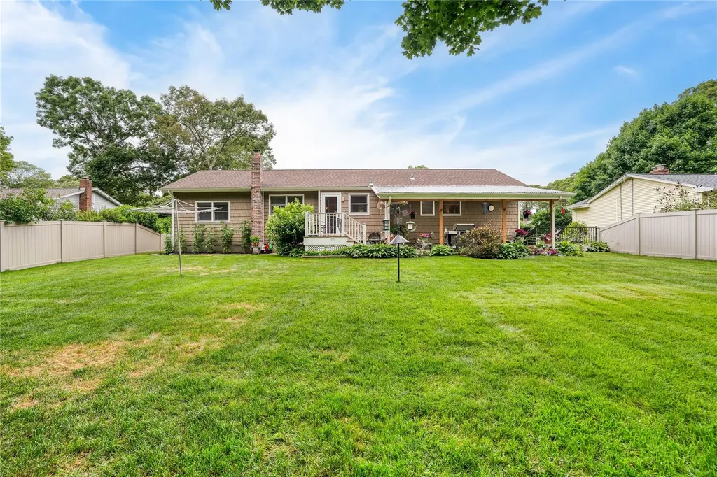 7 Russell Road Hampton Bays NY 11946