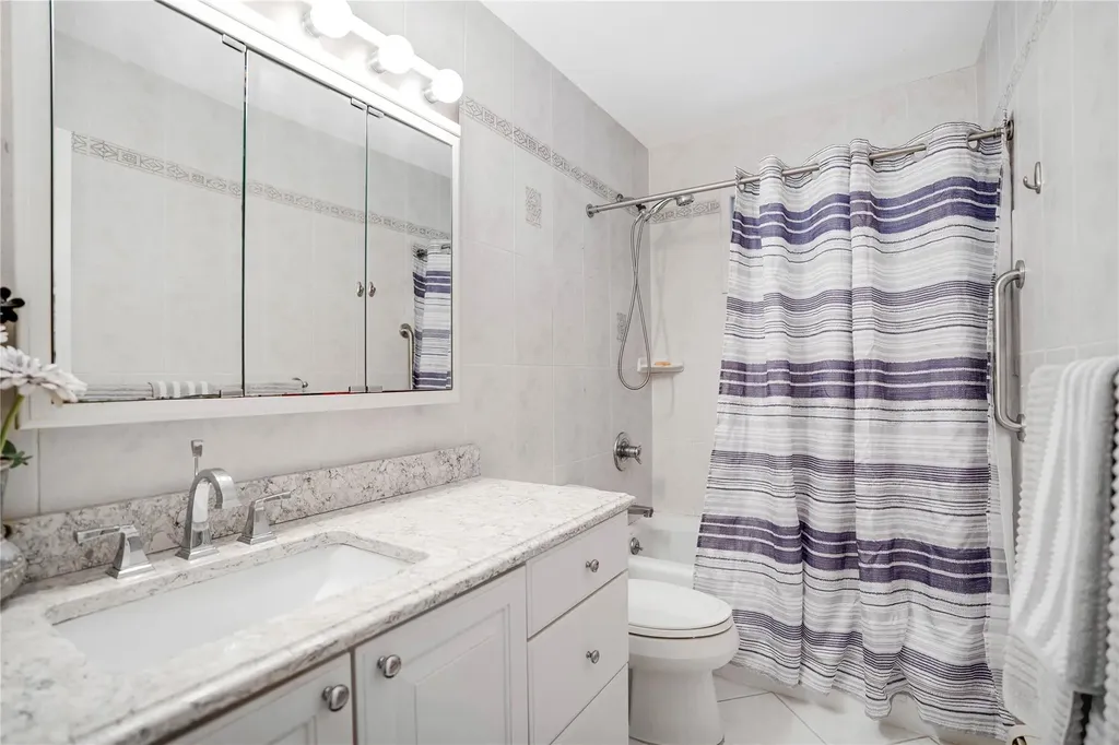 7 Russell Road Hampton Bays NY 11946