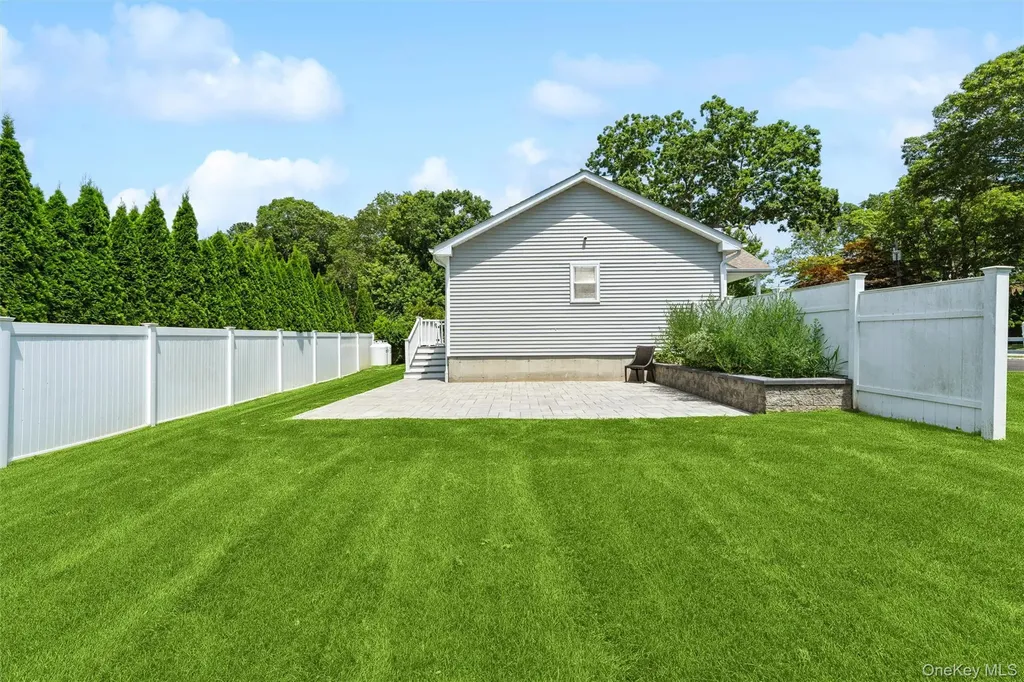 12 Hampton Bays Drive Hampton Bays NY 11946