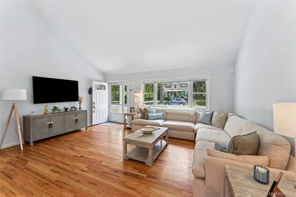 12 Hampton Bays Drive Hampton Bays NY 11946