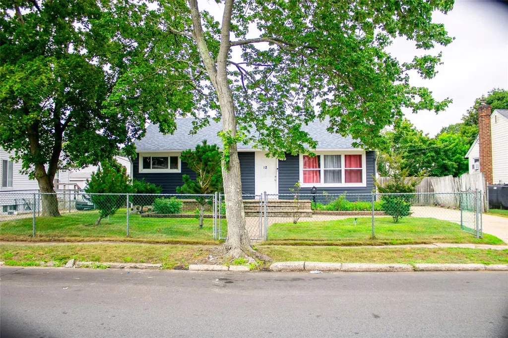 12 Silverpine Drive Amityville NY 11701