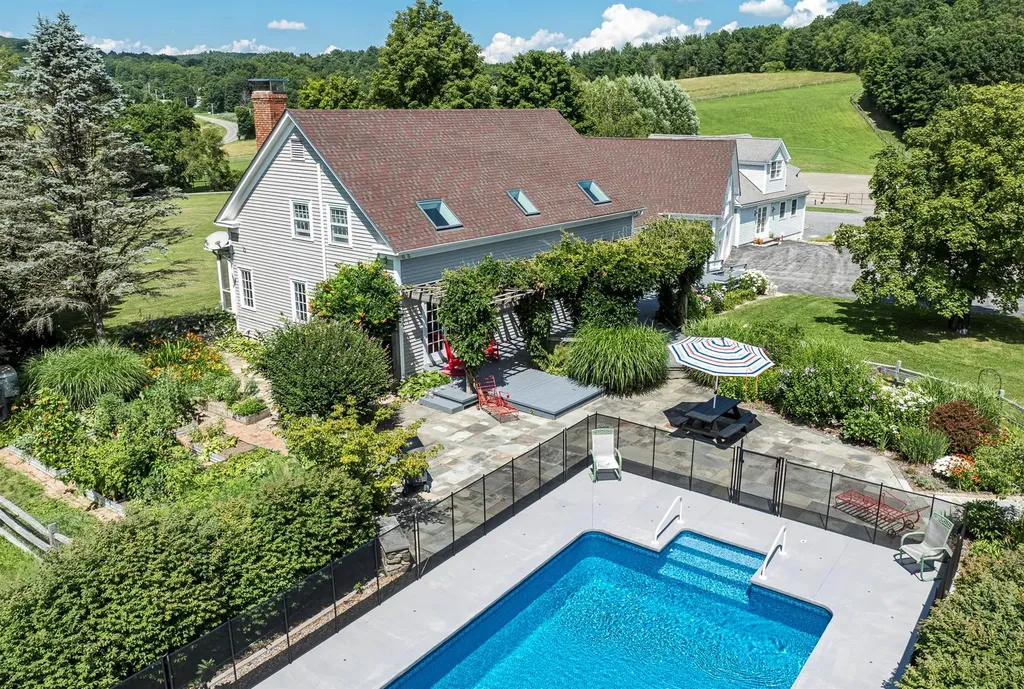 422 County Route 7 Pine Plains NY 12567