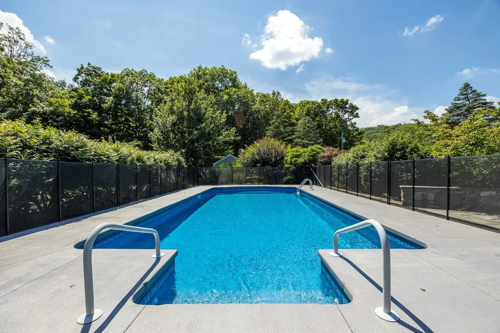 422 County Route 7 Pine Plains NY 12567