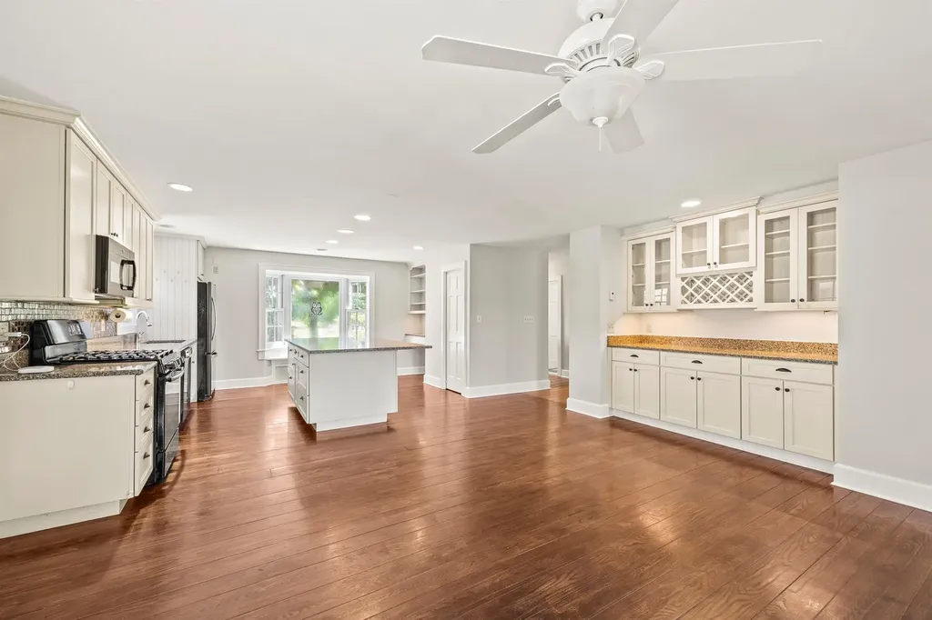 422 County Route 7 Pine Plains NY 12567