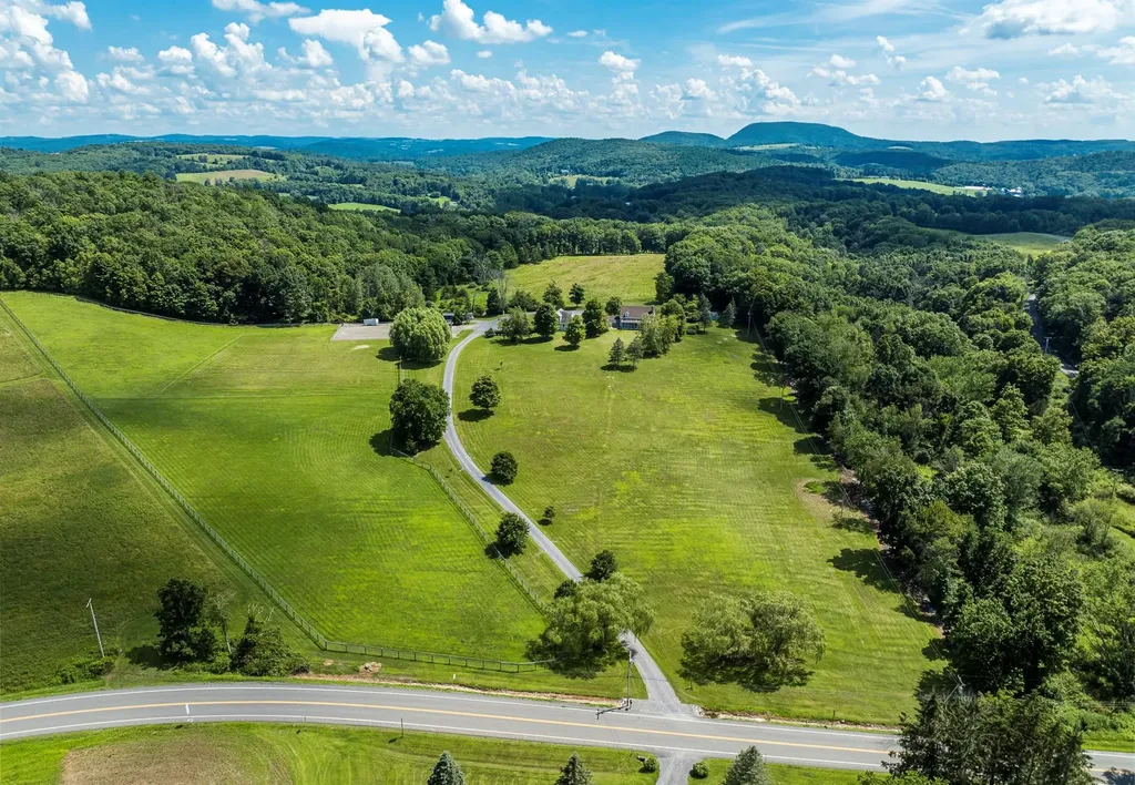 422 County Route 7 Pine Plains NY 12567