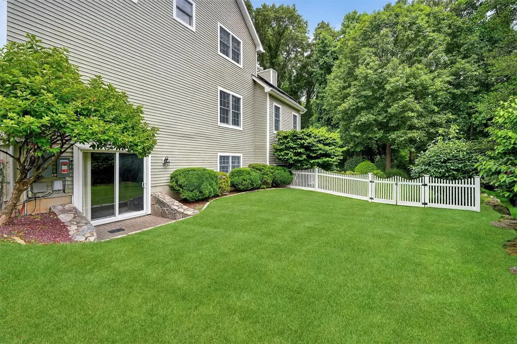 32 Waterview Drive Ossining NY 10562