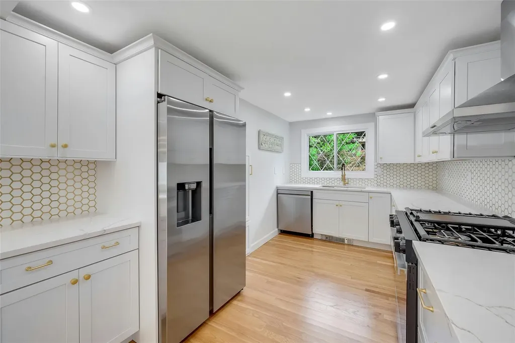 77 Greenwood Lane White Plains NY 10607