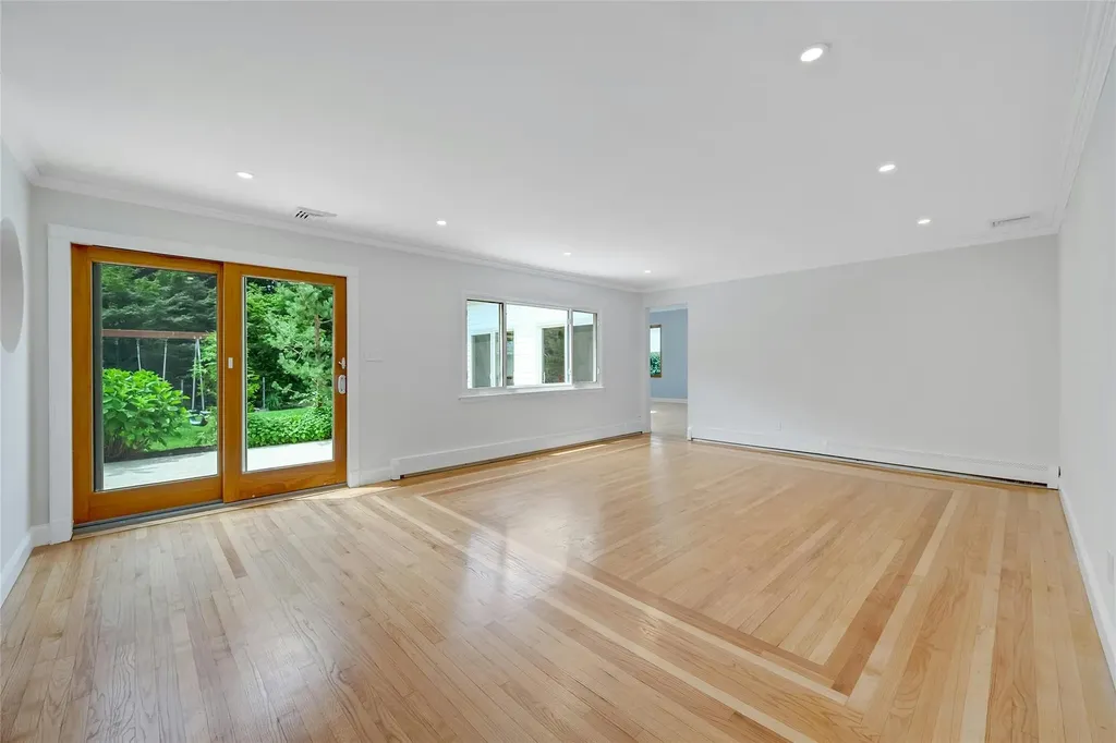 77 Greenwood Lane White Plains NY 10607