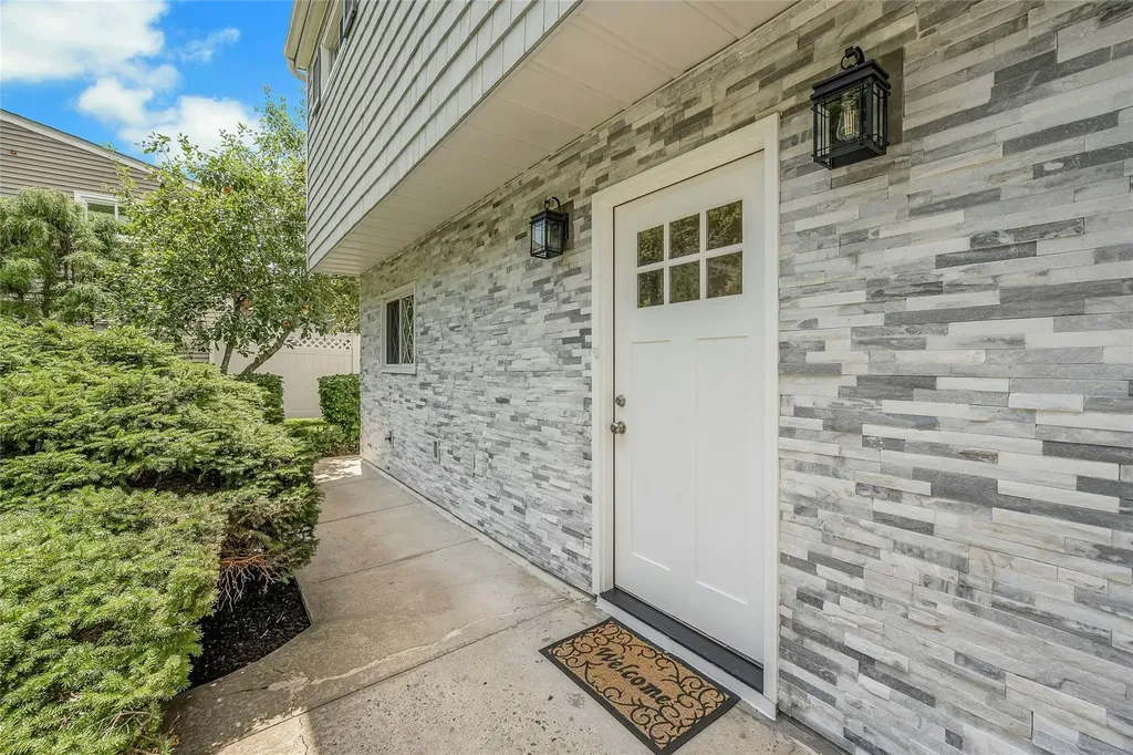 77 Greenwood Lane White Plains NY 10607