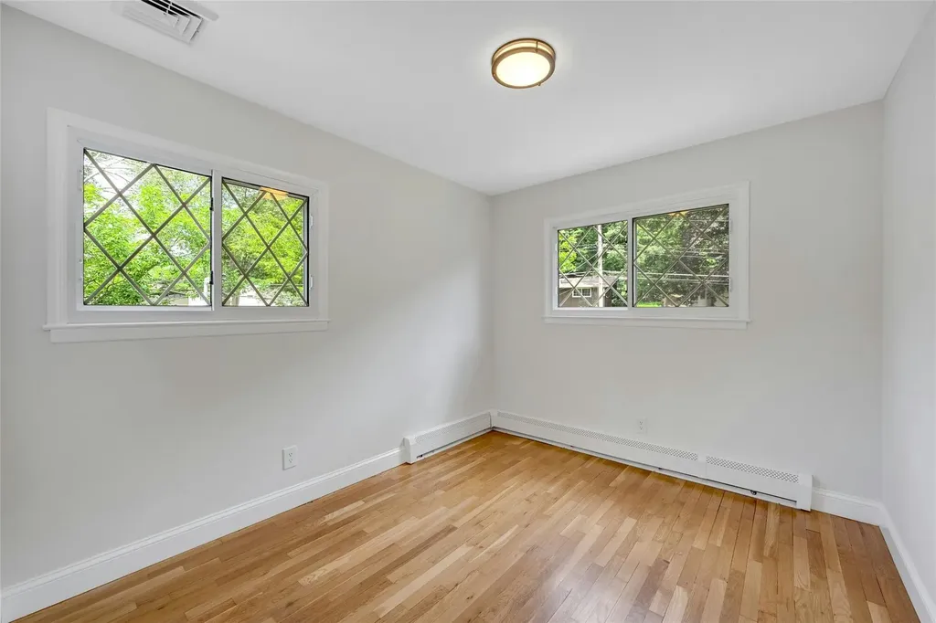 77 Greenwood Lane White Plains NY 10607
