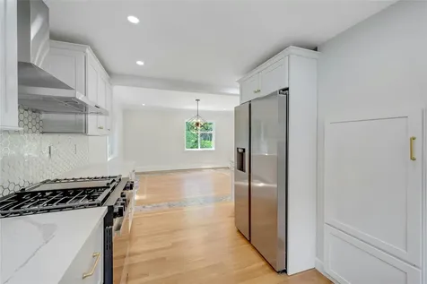 77 Greenwood Lane White Plains NY 10607