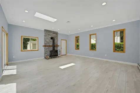 77 Greenwood Lane White Plains NY 10607