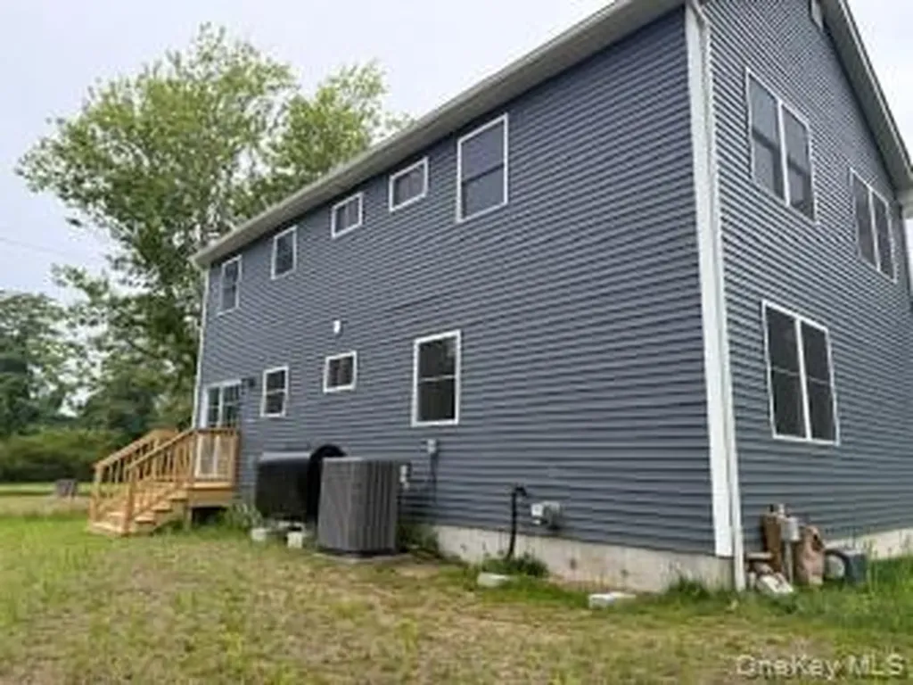 214 Forest Road Mastic Beach NY 11951