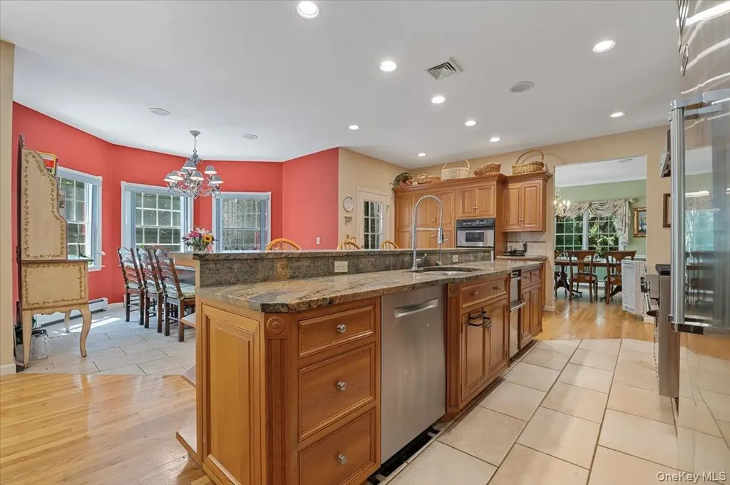 1040 Washington Avenue Plainview NY 11803