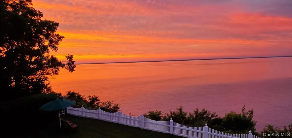 41 Seacliff Avenue Miller Place NY 11764