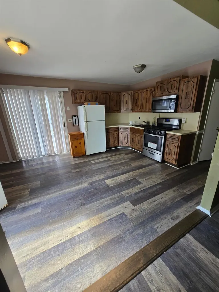 46 Sunrise Avenue Lindenhurst NY 11757