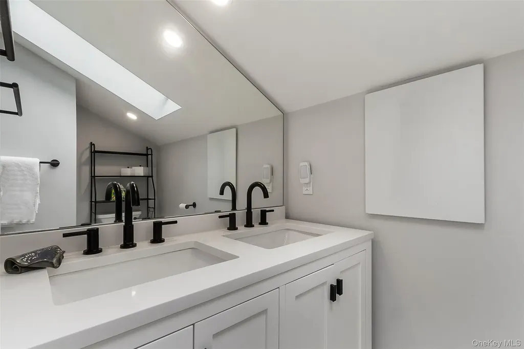 2 Fairview Road Mahopac NY 10541