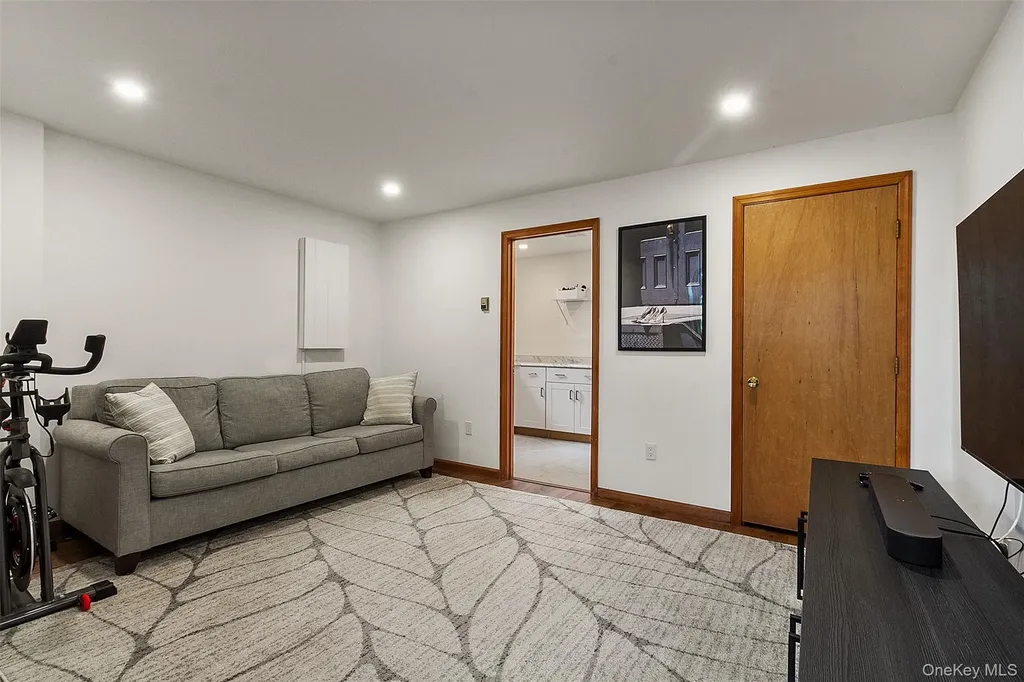 2 Fairview Road Mahopac NY 10541