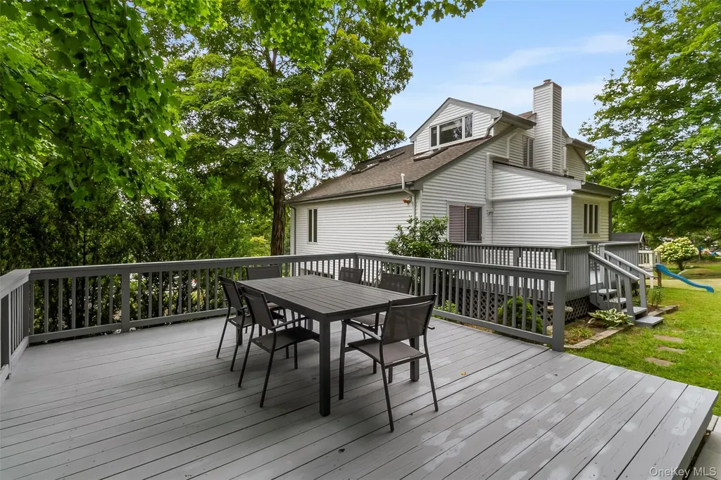 2 Fairview Road Mahopac NY 10541