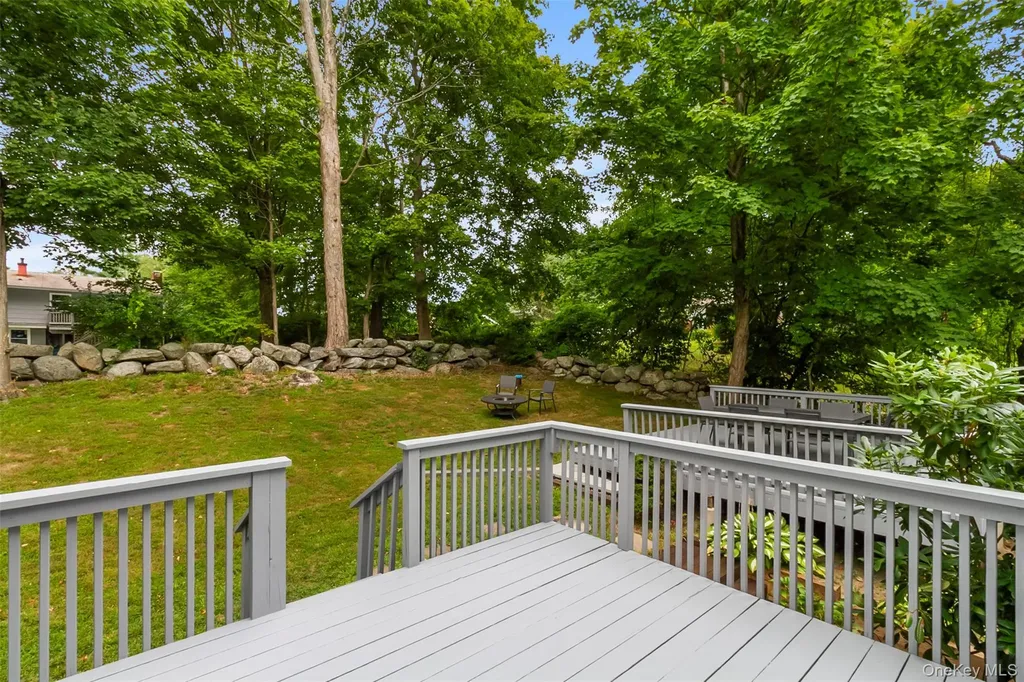 2 Fairview Road Mahopac NY 10541