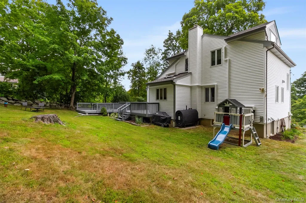 2 Fairview Road Mahopac NY 10541