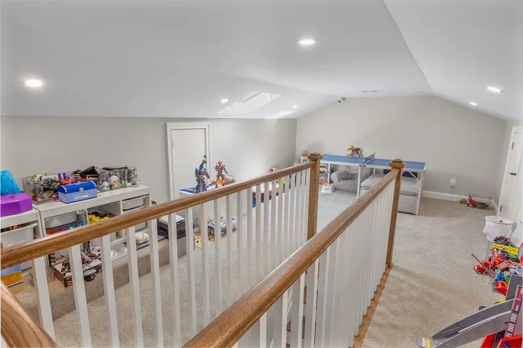 111 Hampton Way Merrick NY 11566